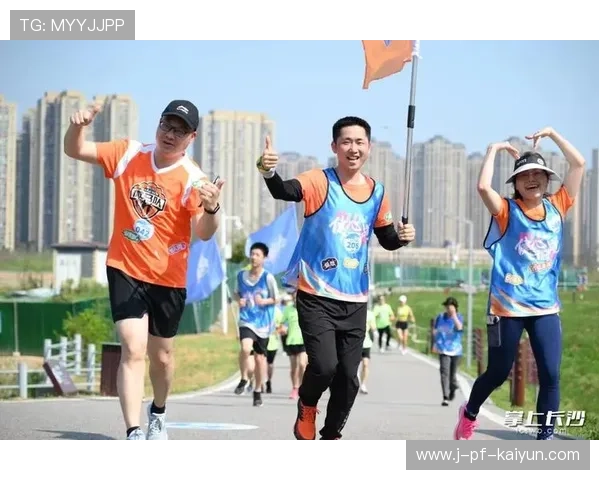 冠军球队球员参与公益跑为本地慈善机构募款，冠军体育俱乐部
